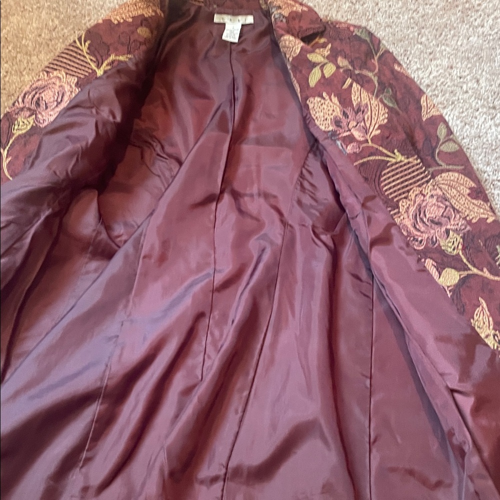 CAbi Burgundy Floral Jacquard Blazer Coat with side pockets Size 4 - Picture 7 of 11